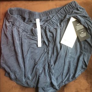 lululemon athletica | Shorts | Flow In 